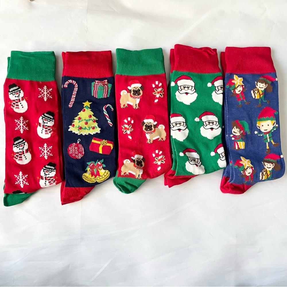 5 pair of unisex Christmas socks in gift box